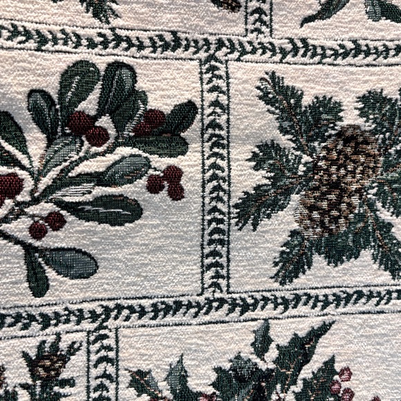 Christmas Tapestry Table Runner Winter Pattern. Mistletoe, Holly Berries - Picture 4 of 9